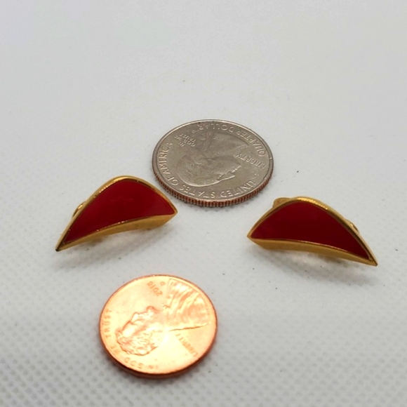 Vintage Monet Red Enamel Clip-on Earrings - Picture 4 of 4